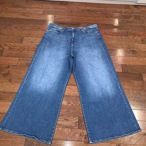 Forever 21 Mid Rise Baggy Jeans Y2K Relaxed Fit Blue Size 22